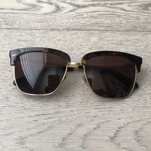 Burberry clubmaster sunglassss